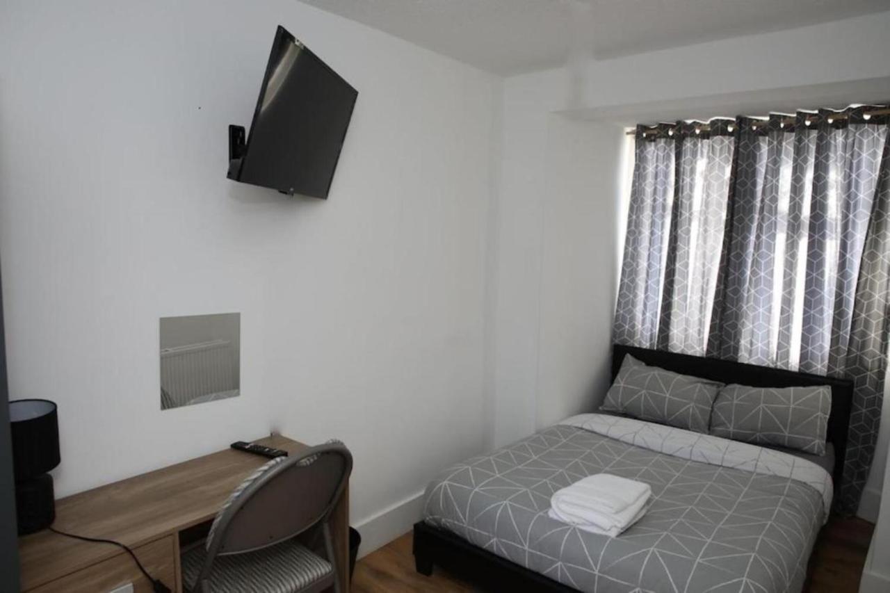 Oyo Timi Holiday Homes London Eksteriør bilde