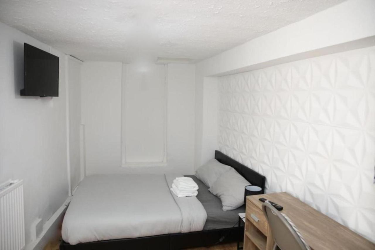 Oyo Timi Holiday Homes London Eksteriør bilde